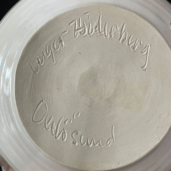 Studio Pottery Bowl White with Applied Flowers or Mice 6" Wide 3.5" Tall Signed - Picture 8 of 12